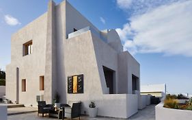 Alyvia Suites